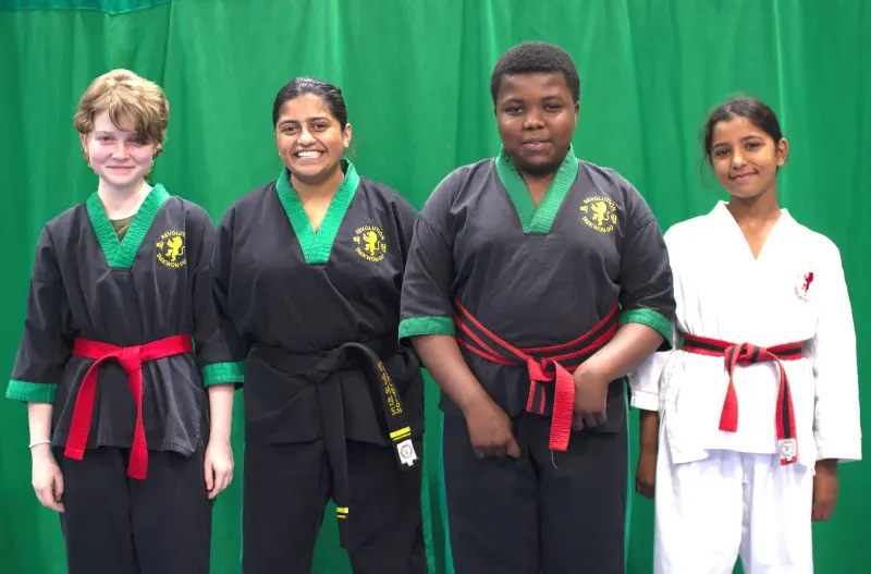 Instructors_juniorassistants Four junior instructors